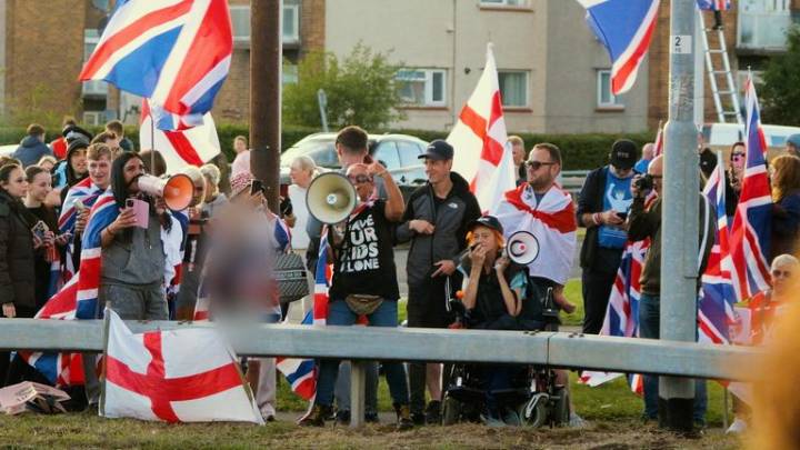 Counter-protesters explain why they're opposing demonstrations outside asylum hotels