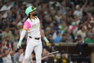 Fernando Tatís Jr. returns from bout with COVID-19 to hit a grand slam in the Padres’ playoff push – Winnipeg Free Press