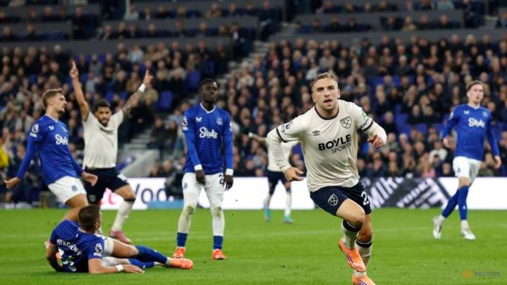Battling West Ham grab 1-1 draw away to Everton