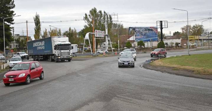 Corte parcial en el puente Neuquén-Cipolletti este lunes: advierten demoras y posibles congestiones
