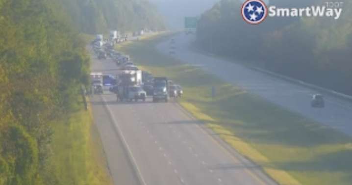 Highway 27 southbound shut down after crash