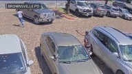 Policía publica video de hombre que baleó y se quitó la vida en estacionamiento