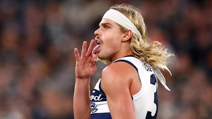 AFL ripped for 'doing absolutely nothing' about Smith scandal