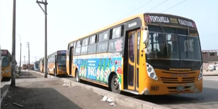 Transportistas marchan rumbo al Congreso: reclaman seguridad a un día del asesinato de un compañero
