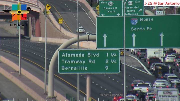 I-25 northbound near Paseo closed in Albuquerque