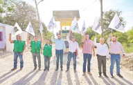 Arrancan pavimentación en la Barrera