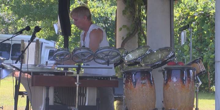 Music fundraiser benefits Carbondale Warming Center