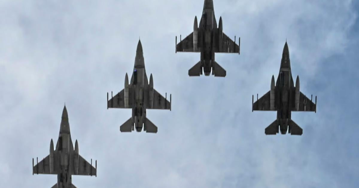 Cheyenne-born pilot brings F-16 jets to fly over Frontier Days rodeo