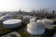 Oil Set For Big Weekly Gain As Pressure On Russia Intensifies