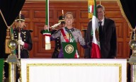 Entona Sheinbaum primer Grito histórico de una Presidenta