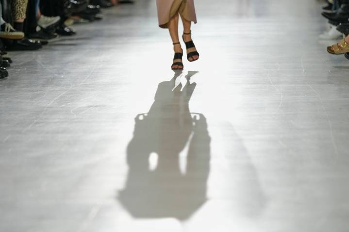 Max Mara responds to rising global tensions and temperatures with lightness on Milan runway