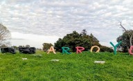Le robaron el "3" a Tres Arroyos: la irónica bienvenida a los libertarios en el sur bonaerense