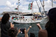 La flotilla humanitaria con ayuda para Gaza regresa a puerto por mal tiempo