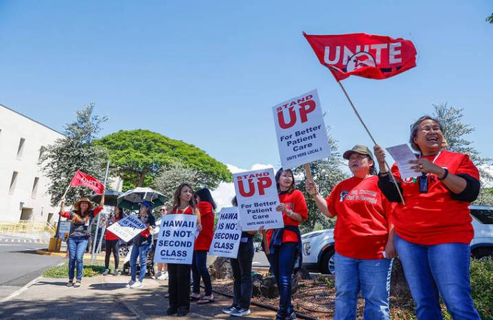 Kaiser health workers rally in Hawaii as strike vote is underway