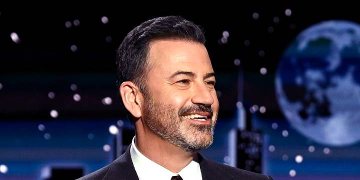 Jimmy Kimmel's Show Returns to Live TV Six Days After Being Pulled Off the Air