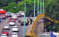 Rescatan a joven en intento de autolesión en avenida Universidad