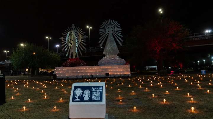 La rotonda de Peregrino se iluminará con velas el domingo