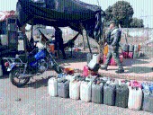 GNB Incauta 200 Litros de Gasolina Destinados a la Venta Ilegal en Machiques