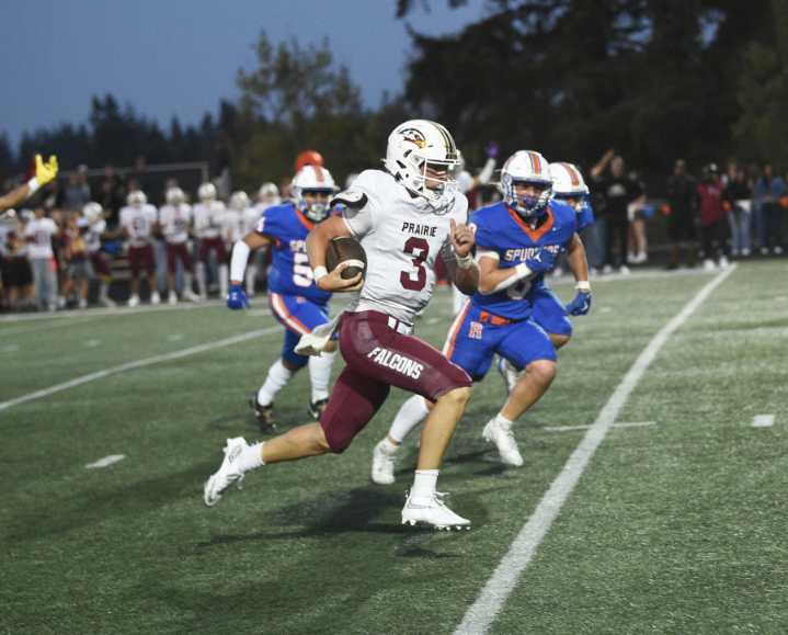 Prep football notebook: 80-yard TD run worth the wait for Prairie’s Deven Vigue