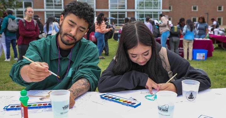 SIU’s THRIVE event on Sept. 17 focuses on mental health, suicide prevention