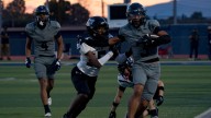 In game with seven lead changes, Del Valle overcomes Franklin