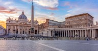 Una joya oculta del Vaticano: devuelven un libro robado en la Edad Media a una de las iglesias más reconocidas