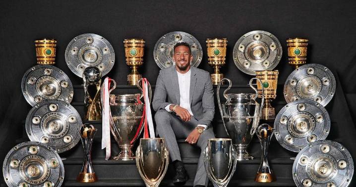 Jerome Boateng confirmó su retiro del futbol profesional