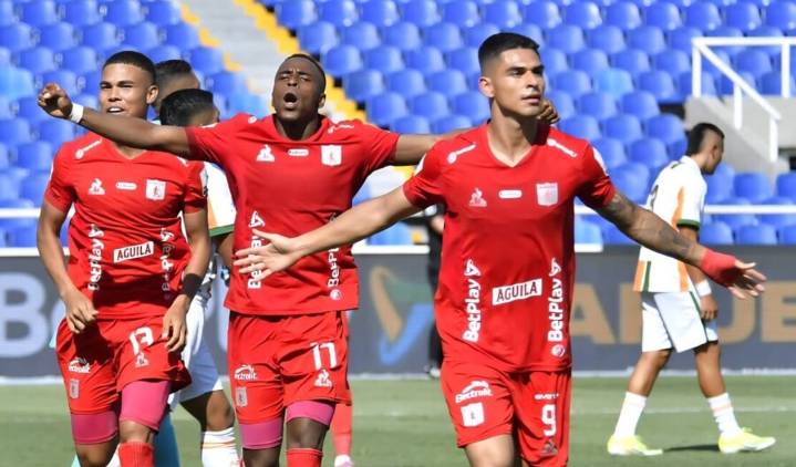 Alarma en América; figura confesó venir jugando con molestias físicas