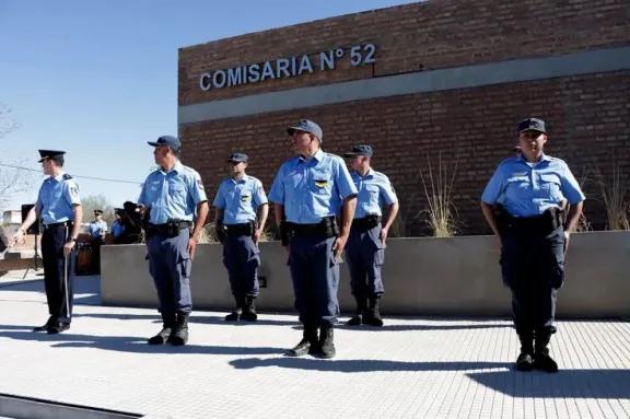 Se inauguró la Comisaría 52 en Centenario con más móviles y cámaras de vigilancia