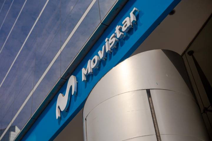 Nuevo dueño de Telefónica arrastra millones en demandas de usuarios