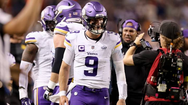 JJ McCarthy, Vikings knock off Bears 27-24 at Soldier Field – NBC Chicago