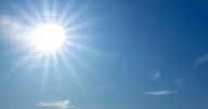 Unseasonably warm temperatures stick around North Texas this week