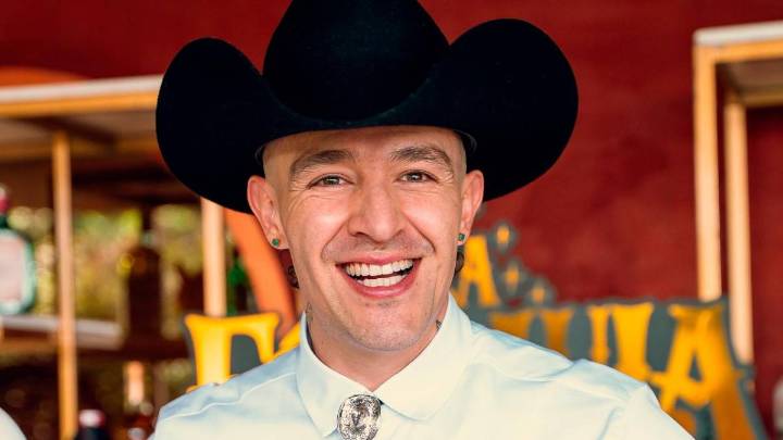 La felicidad de Luis Alfonso: estrena canción, marca de ropa y se prepara para el concierto más grande de su carrera