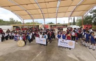 Benefician a 7 escuelas con la entrega de útiles