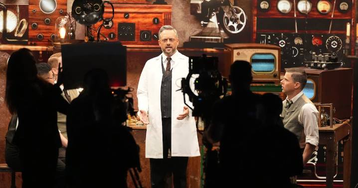 Nate Bargatze channeled Utah inventor Philo T. Farnsworth to open the Emmys