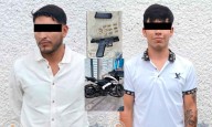 DETIENEN A DOS HOMBRES ARMADOS Y CON MOTO ROBADA EN LA COLONIA OBREGÓN