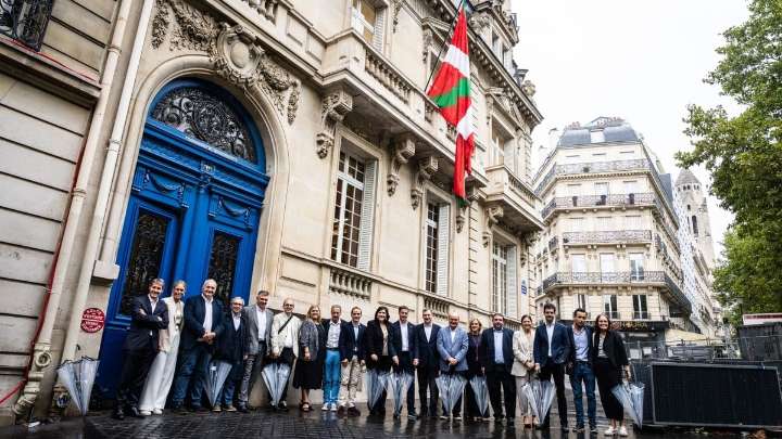 El PNV califica de “acto de justicia” la devolución de su edificio de París y afirma que no olvidará “el escándalo” de PP y Vox