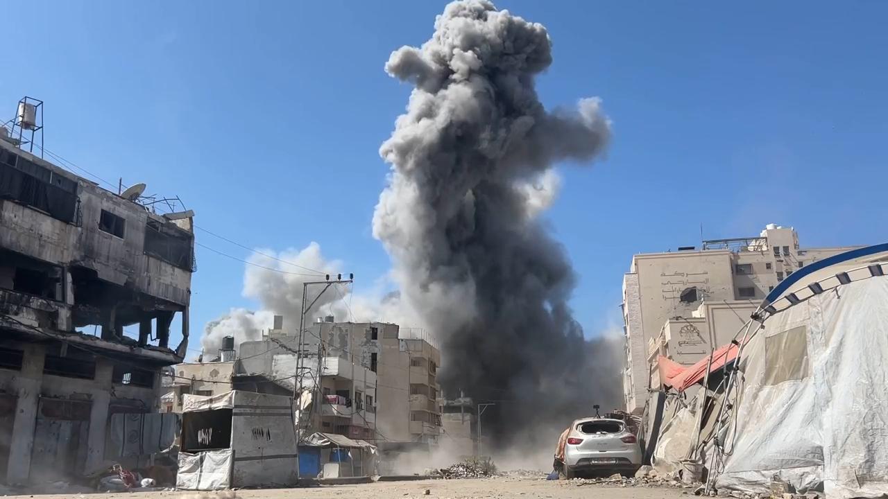 Israeli strike destroys another building in Gaza City
