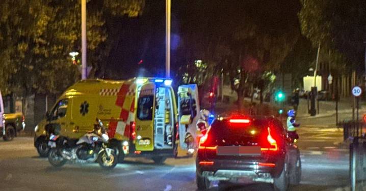 Un herido en una colisión entre un patinete y un coche en Plaza España a primera hora del sábado