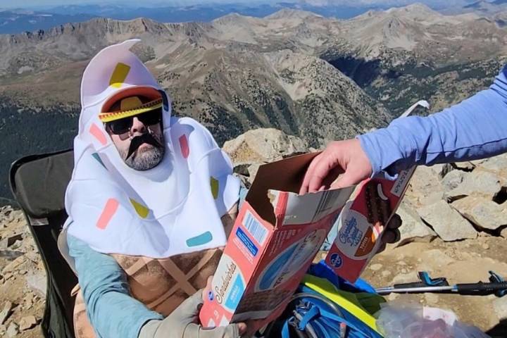 'Legend dairy' man carries ice cream, dry ice up Colorado peak as treat for other hikers