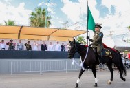 Anuncian incorporación de 121 patrullas durante desfile cívico del gobierno estatal 
