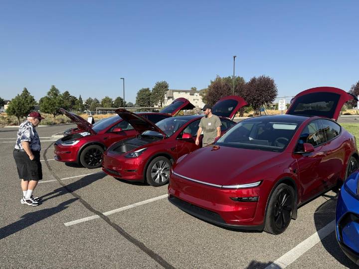 A Scenic Road Trip To Celebrate Electric Vehicles In Richland