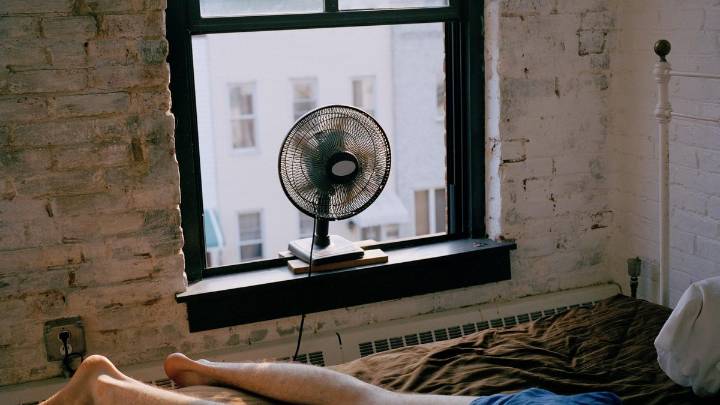 How to Use Blue, Pink, Brown and White Noise to Improve Your Sleep