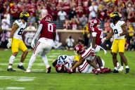 No. 15 Michigan folds under pressure and falls to No. 18 Oklahoma, 24