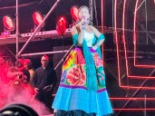 Público mexicano recibe con abucheos reciben a Ángela Aguilar en show de Fiestas Patrias