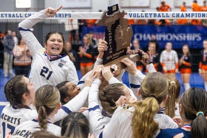 No. 1 teams remain steady in latest Michigan high school volleyball rankings