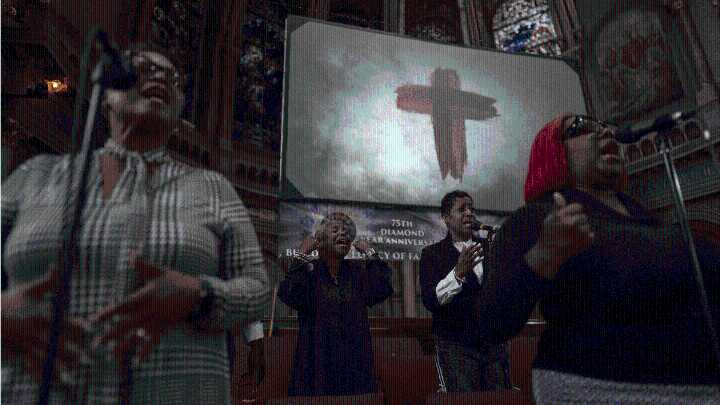 Chicago churches urge calm resistance ahead of immigration crackdown, possible military deployment