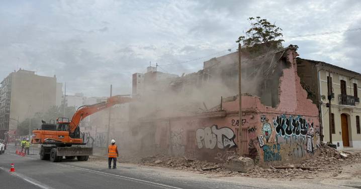 Valencia se despide de la 'acera de la muerte'