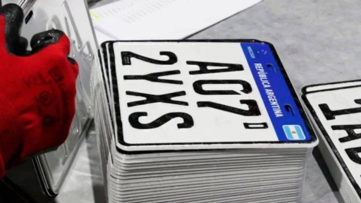 Volvió a la normalidad la entrega de chapas patente 0 km en todo el país