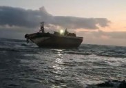Encalla un barco atunero en Órzola